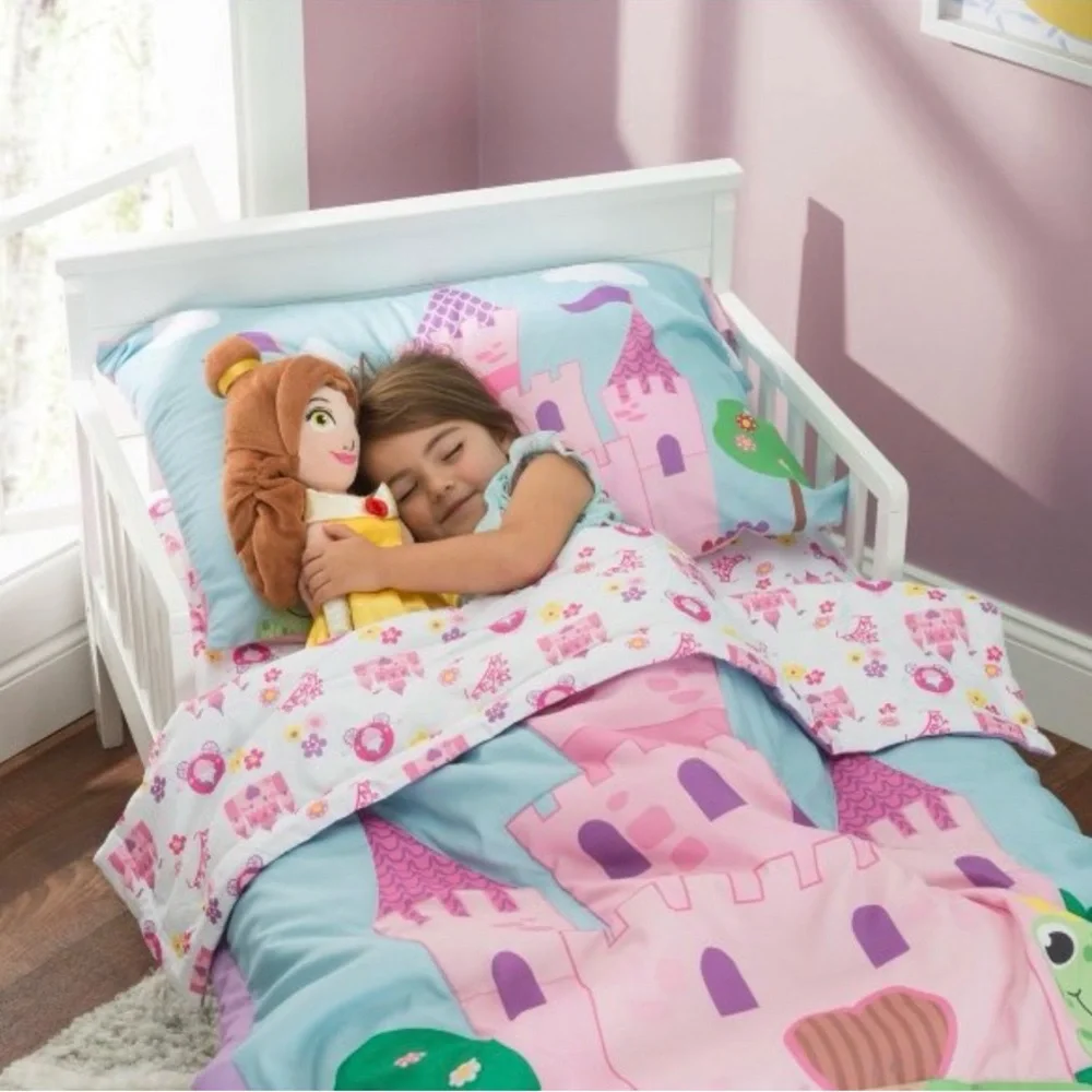 New 🌟Princess Storyland- 4 Piece Toddler Bedding Set